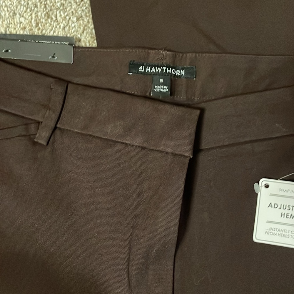 NWT Adjustable hem ankle pants. - Picture 2 of 10